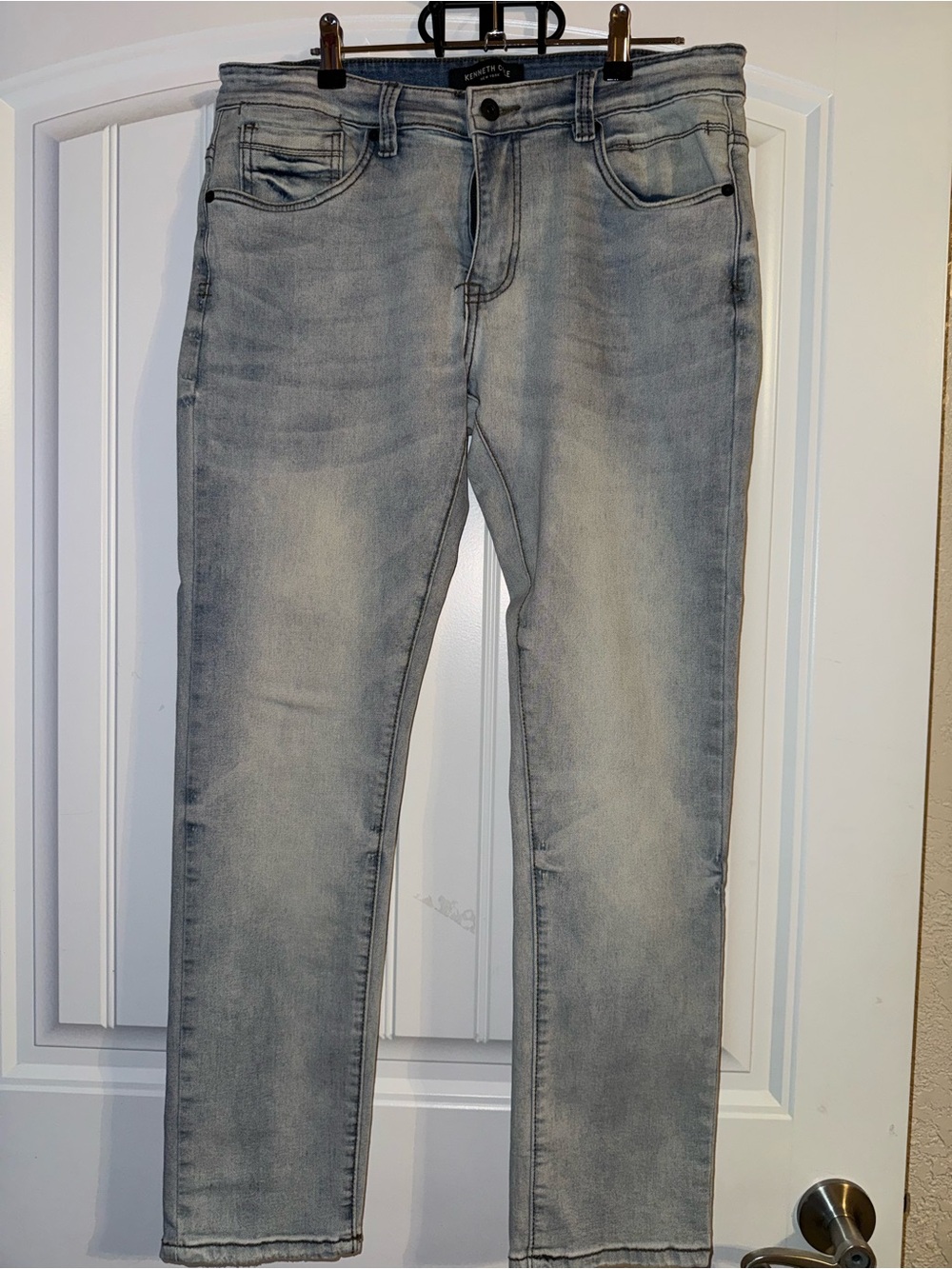 Kenneth Cole Light Gray-Blue Straight Jeans